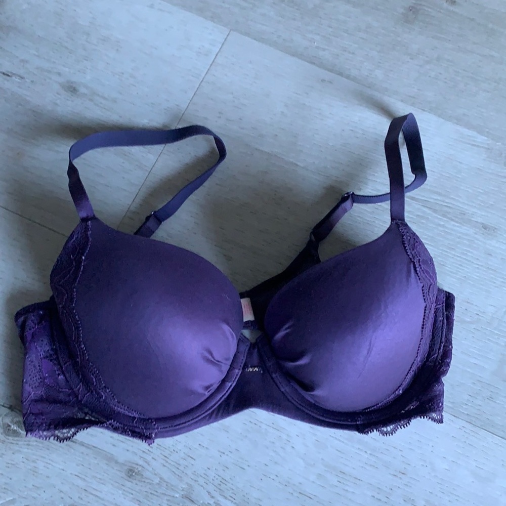 Purple Victoria's Secret Bra size 34 C lace lined Demi Buste double